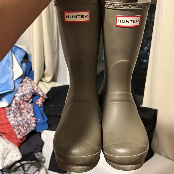 Olive hunter rain boots - Picture 2 of 7